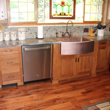 Grabill Rift Cut White Oak Benchmark Shaker Kitchen in Glenwood