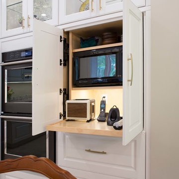Grant Woods Forest Drive Kitchen