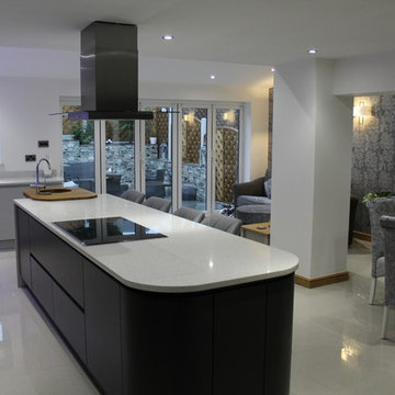 Graphite painted Oak and Gloss Kitchen with Quartz and Solid Oak worktop