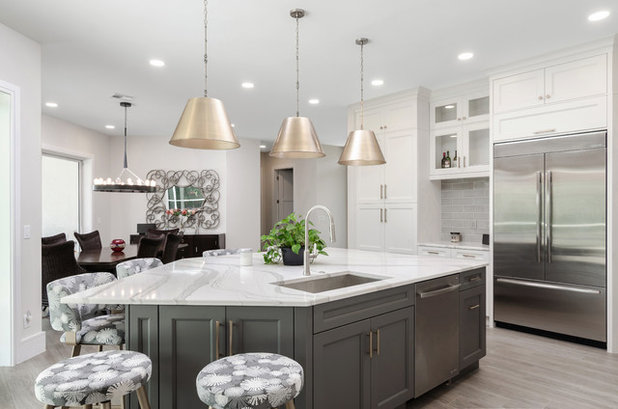 Transitional Kitchen by O'Neil Industries Inc.