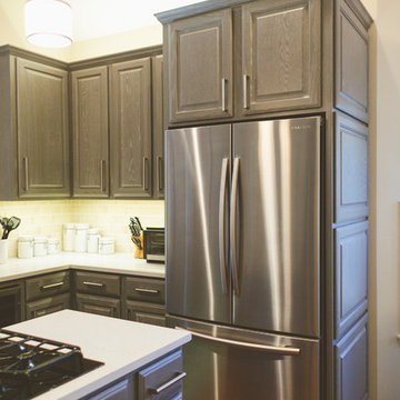 Gray Cabinets Transform a Texas Kitchen