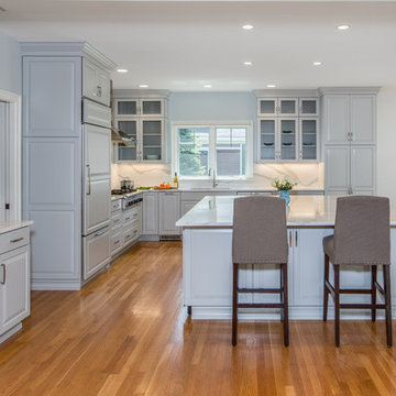 Gray Transitional Kitchen With Full-Height Backsplash