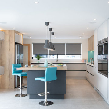 Grey and Oak handeless moden kitchen