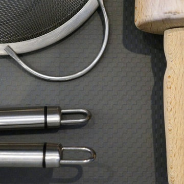 Grey anti-slip mats by Stoermer | Modern Kitchen