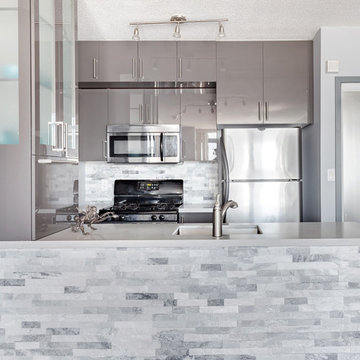 Grey High-gloss custom kitchen in Toronto