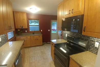 Example of a classic kitchen design in Minneapolis