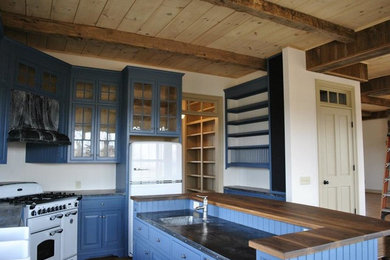 Inspiration for a country kitchen remodel in Baltimore