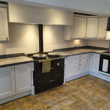 Grimsby kitchen in dark grey