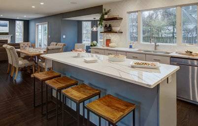 Kitchen of the Week: Ready for Cooking, Music and Game Nights