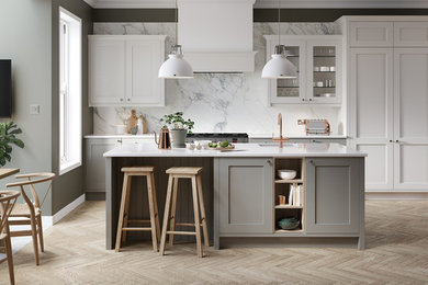 Design ideas for a traditional kitchen in London.