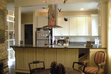 Elegant kitchen photo in Miami