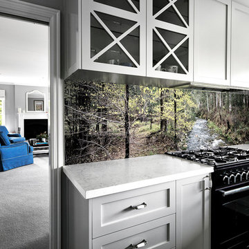 Hamptons style kitchen.  VR Art Glass | Splashbacks with art