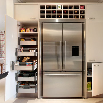 Handled contemporary kitchen with cleverly designed storage