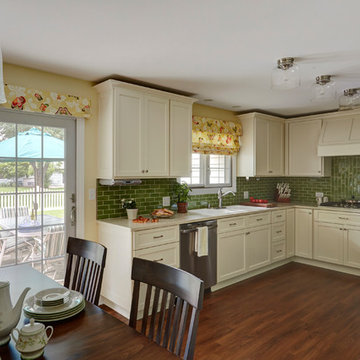 Happy-Go-Lucky kitchen, transitional