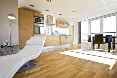 Hardwood and Laminate Flooring