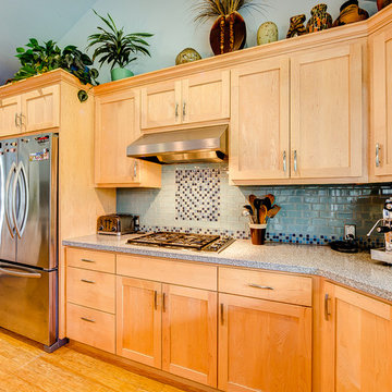 Hardwood Kitchen Cabinets and Granite Countertops
