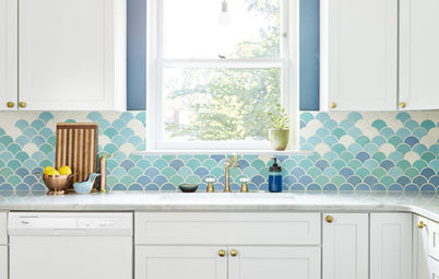 A Designer’s New Kitchen Embraces Soothing Sea-Blue Colors