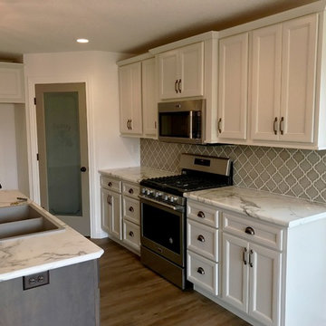 Hazelwood Homes Colona, IL Kitchen With Formica Marble Look Tops
