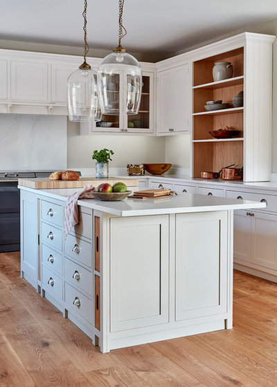 Country Kitchen by Naked Kitchens