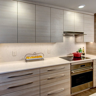 75 Beautiful Small Kitchen With Brown Cabinets Pictures Ideas November 2020 Houzz