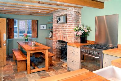 This is an example of a kitchen in Dorset.