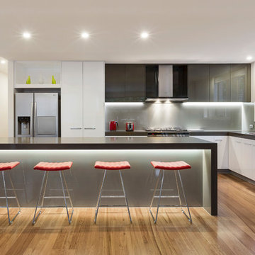 Hilton Street, Mount Waverley