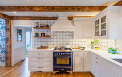 Hand-Painted Tile Inspires a Long-Awaited Kitchen Remodel