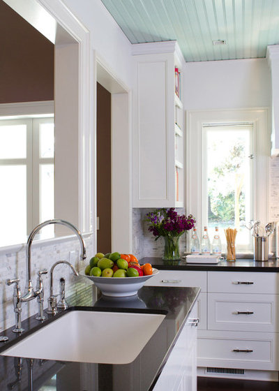 Traditional Kitchen by Charmean Neithart Interiors