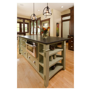 Historical St. Paul Renovation - Traditional - Kitchen - Minneapolis