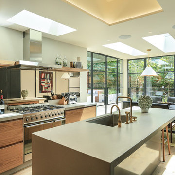 Holland Park House by Bonnie Meredith Design and Peek Architecture