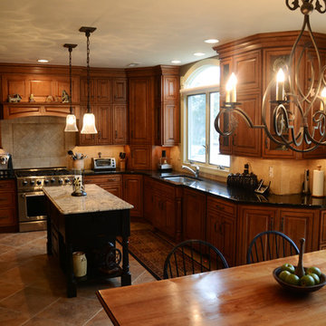 Holland Remodel Verona cabinetry in Maple Caramel/Chocolate Glaze