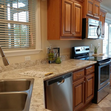 Home Staging of Model in Jamaica Bay, Fort Myers, FL