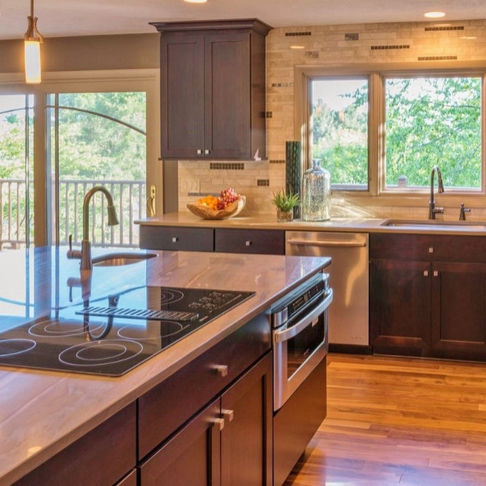 Horseshoe Kitchen | Houzz