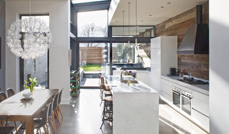 Houzz Tour: Home Expansion Lets the Sunshine In