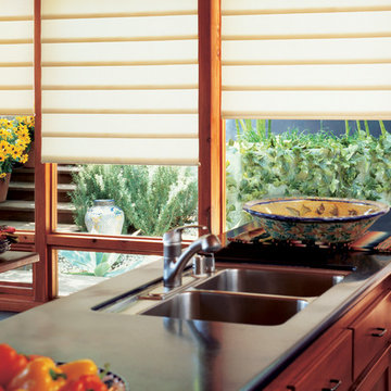 Hunter Douglas