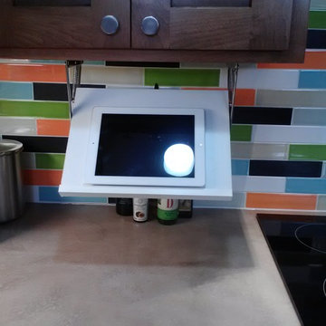 I pad stand for recipes and easy hands free cooking