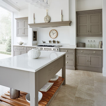 Impressive Grey and White Kitchen