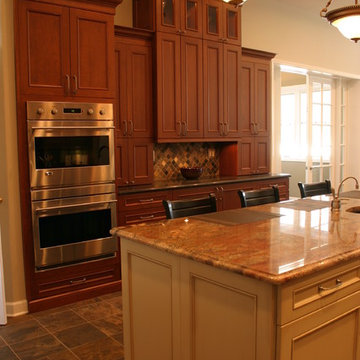 "Impressive Kitchen and Bar with beautiful finishes