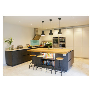 In-Line Magnolia White and Lava Grey - Contemporary - Kitchen - Berkshire -  by Zara Kitchen Design | Houzz
