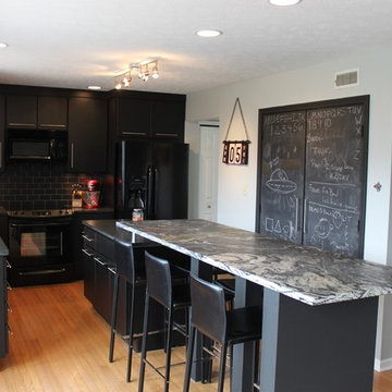Indianapolis Black Kitchen With Style