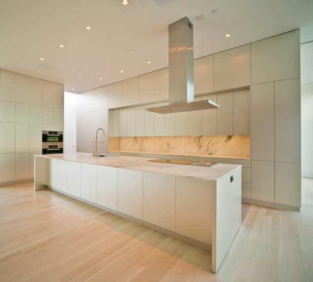 Modern Kitchen by NIMMO Architecture