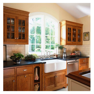 Ireland in CT - Victorian - Kitchen - New York - by Christine Donner ...