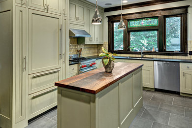 Inspiration for a timeless l-shaped kitchen remodel in Minneapolis