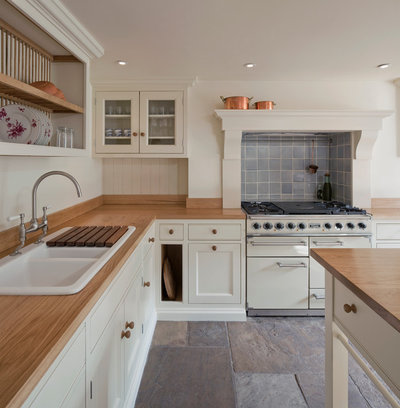 Country Kitchen by Jack Trench Bespoke Kitchens & Furniture