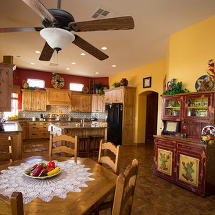 Southwestern kitchen ideas - Southwest kitchen photo in Phoenix