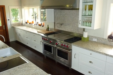 Inspiration for a timeless kitchen remodel in Hawaii