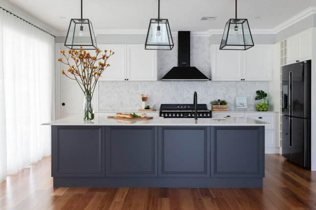 Traditional Kitchen by Studio Black Interiors