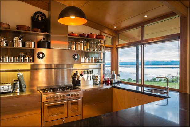 Kitchen by Arthouse Architects