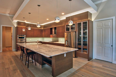 Inspiration for a modern kitchen remodel in Tampa