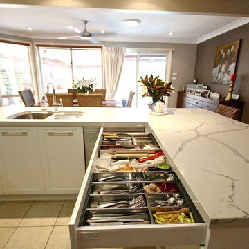 KELLYVILLE PROJECT - Blum cutlery drawer inserts